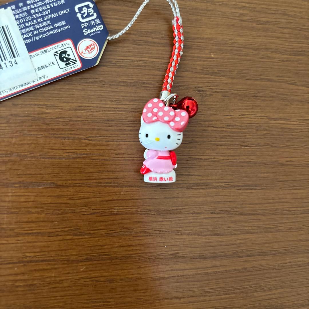 激レア♥ご当地限定根付♥キティちゃん横浜赤い靴&ビックリボン