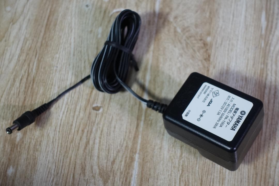 【美品】 YAMAHA 電子ピアノ NP-30 送料無料