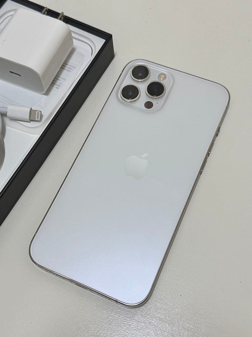 iPhone 12 Pro Max シルバー 128GB SIMフリー