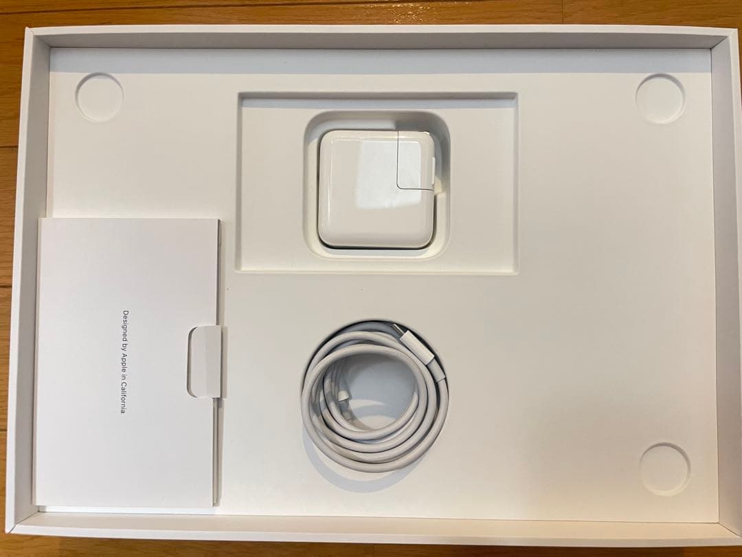 MacBook本体 M1 MacBook Air 16GB 256GB