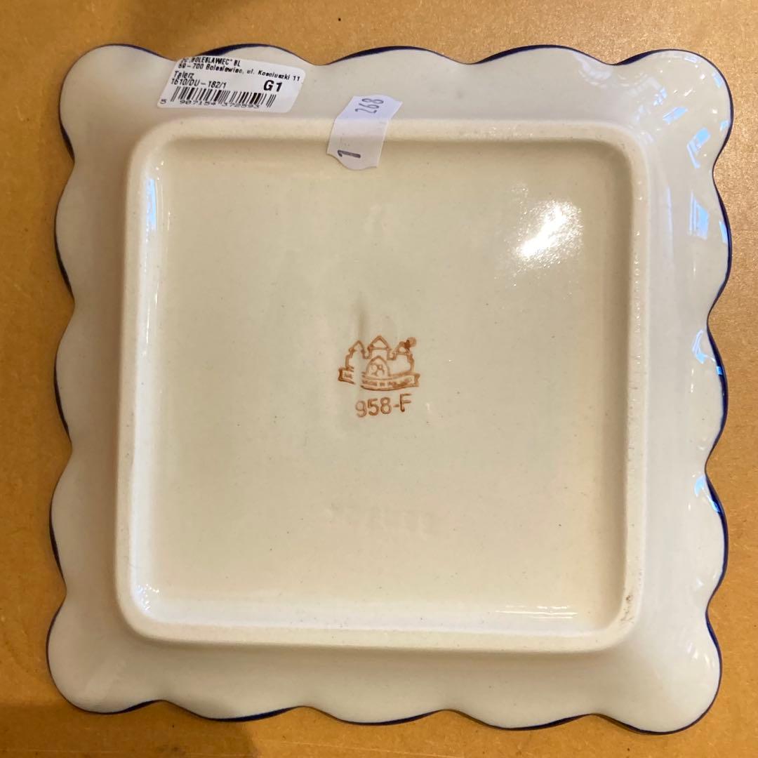 ポーリッシュポタリー＊スクエアフリルプレート　1610-DU182