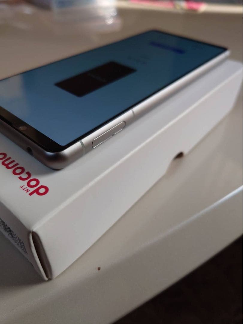 Sony Xperia 5 III docomo シルバー
