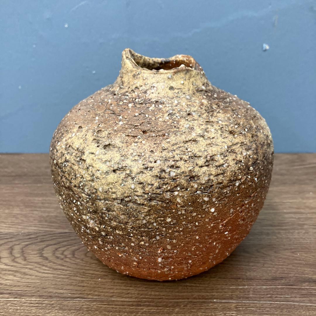 C-壁 信楽焼 作家物 焼き締め 蹲（うずくまる）壺 花器 登り窯 焼成 自然釉