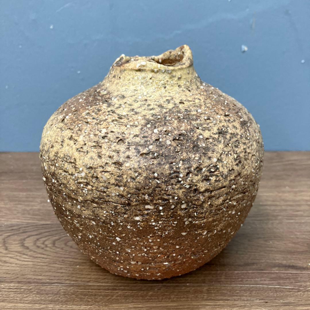 C-壁 信楽焼 作家物 焼き締め 蹲（うずくまる）壺 花器 登り窯 焼成 自然釉