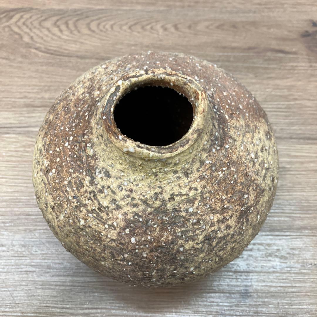 C-壁 信楽焼 作家物 焼き締め 蹲（うずくまる）壺 花器 登り窯 焼成 自然釉