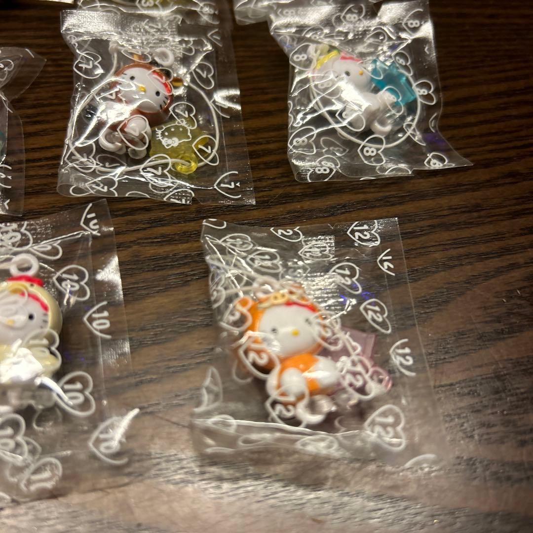 ハローキティ　キティ　ストラップ　12支　干支