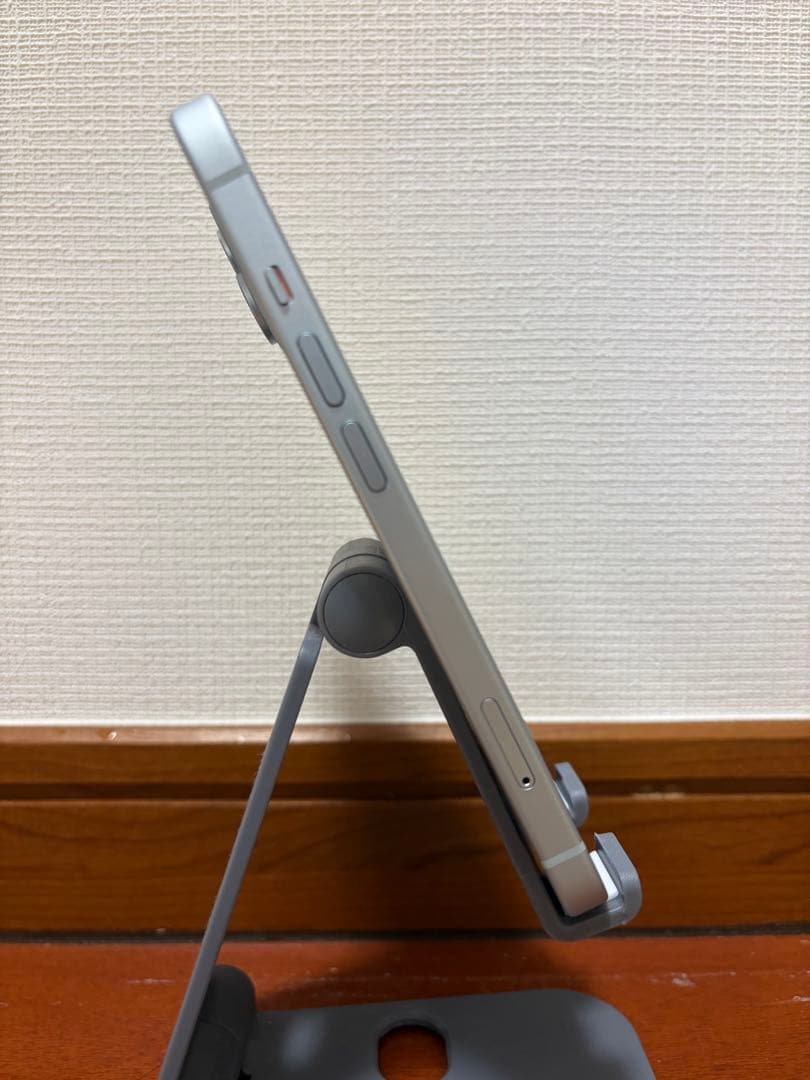 【美品】Apple iPhone 15 256GB ブルー　SIMフリー