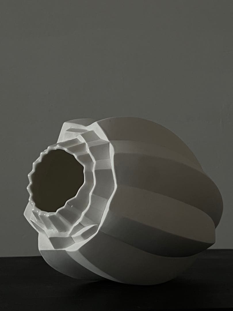 限定sale高橋奈己 『 白磁の実・花入 』H.235・Φ.170mm／花器花瓶