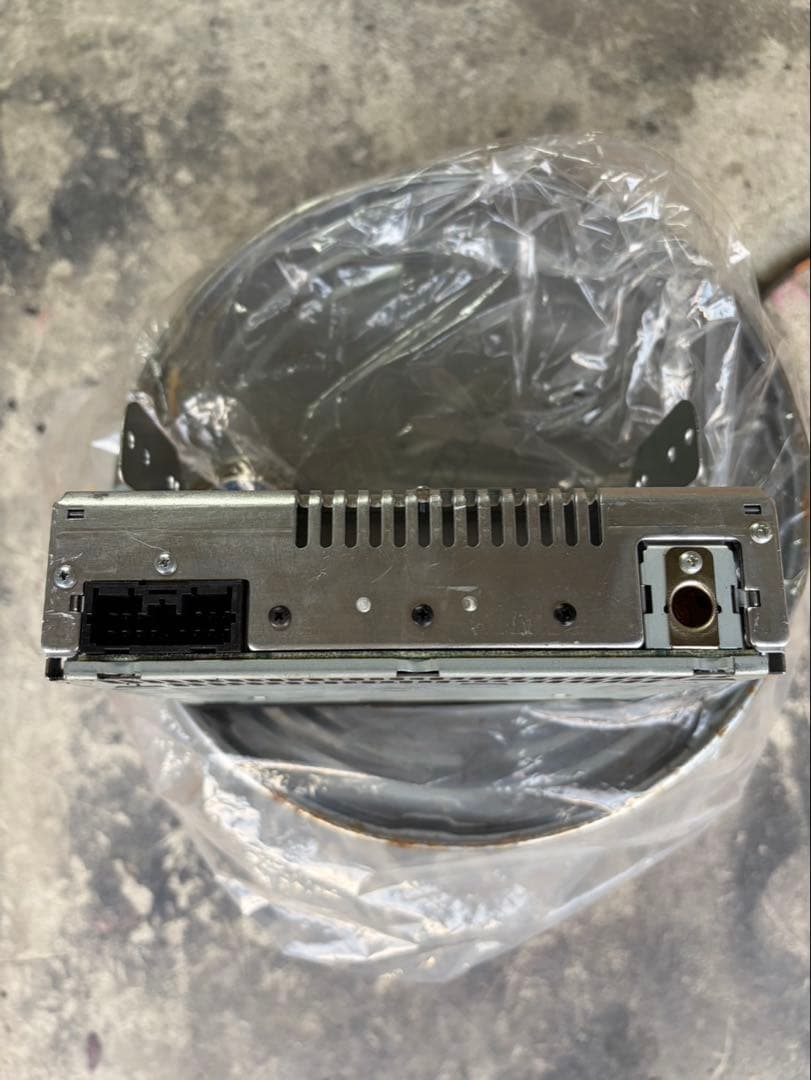 ギガ 24v 純正 AM/FM CD 日野 いすゞ 三菱ふそうUD