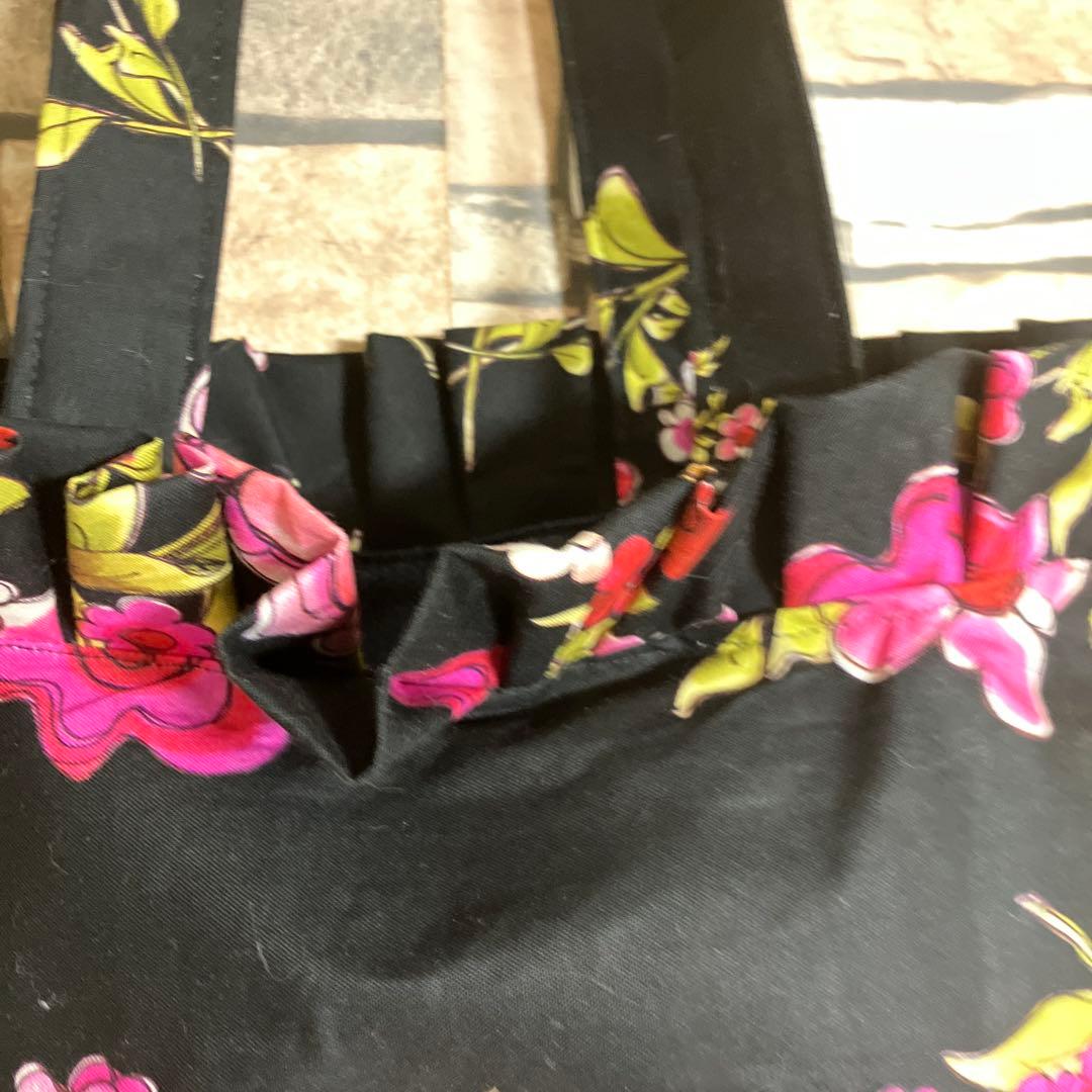 ロラライハリス　バケツ型フリルトートバッグ　　　☆ハンドメイド品☆