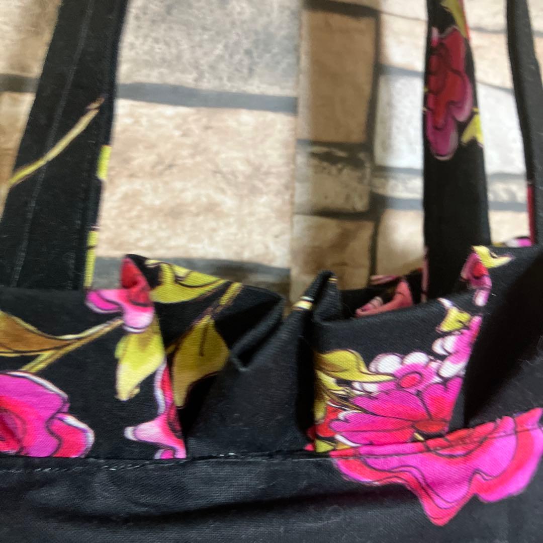 ロラライハリス　バケツ型フリルトートバッグ　　　☆ハンドメイド品☆