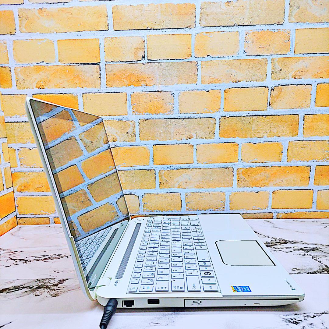 便利なタッチパネルノートパソコン❤️爆速SSD❤️メモリ8G✨ハイスぺPC