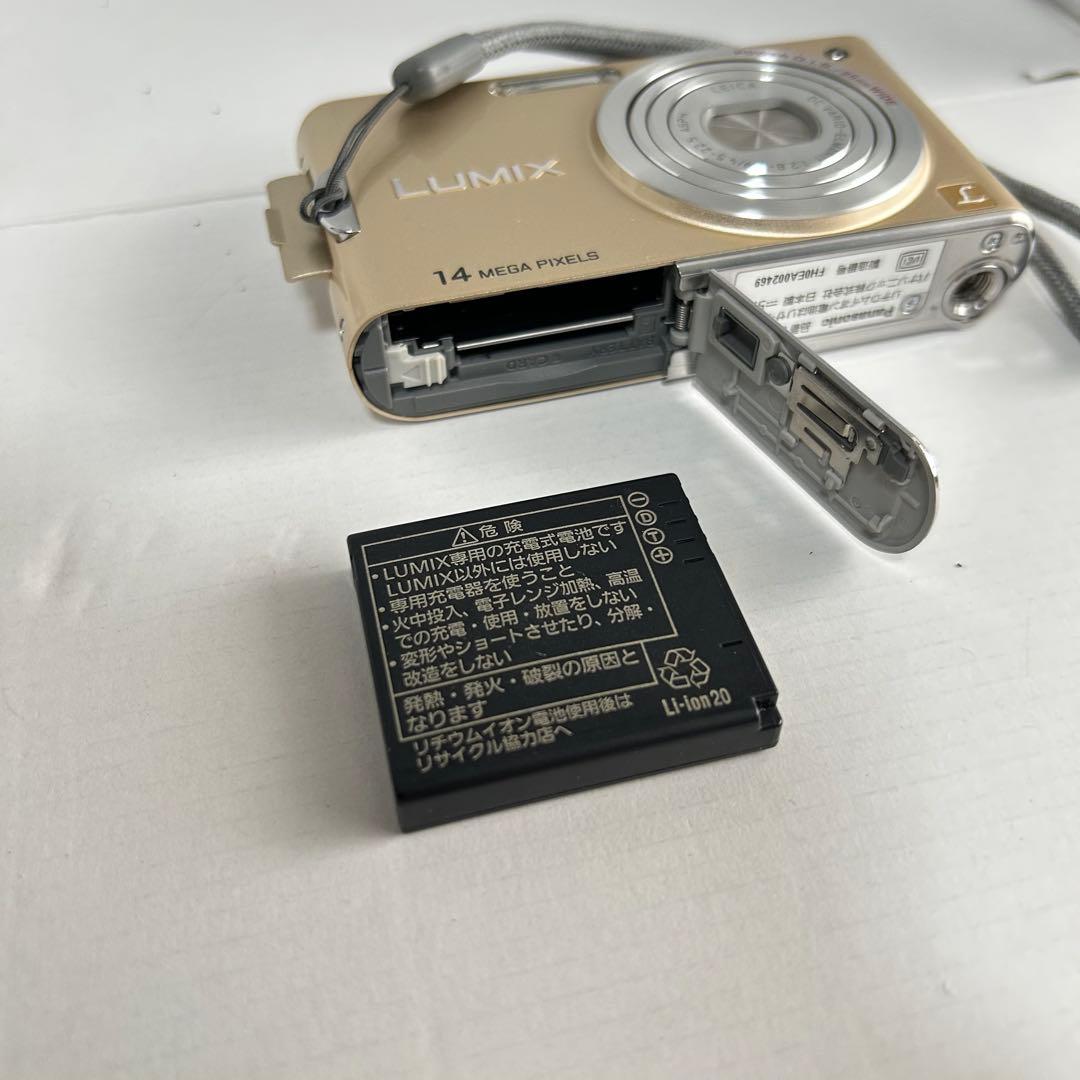 【動作品】パナソニック LUMIX DMC FX66 バッテリー 充電器 説明書