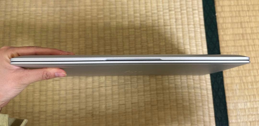 Hp Elitebook x360 1030G2. Core i5.メモリ8gb