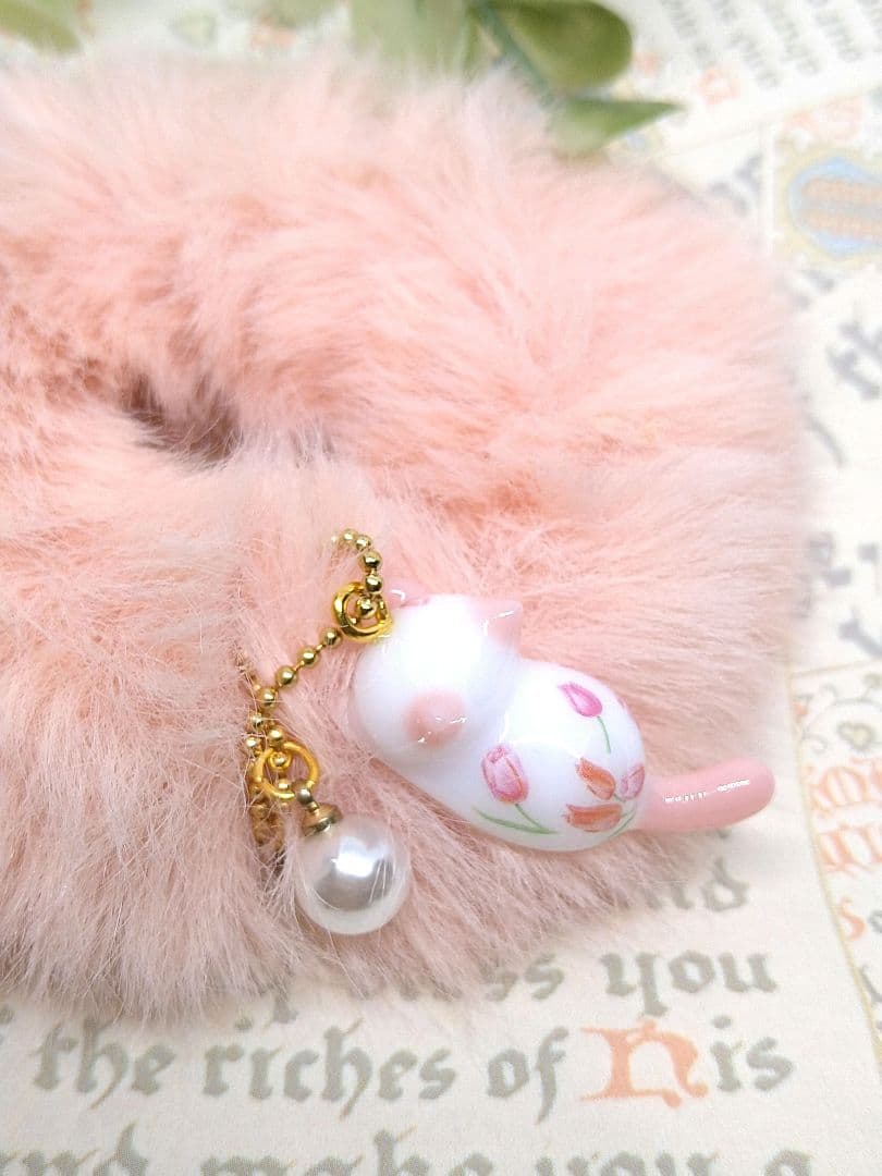 シュシュ   チューリップ猫ちゃん