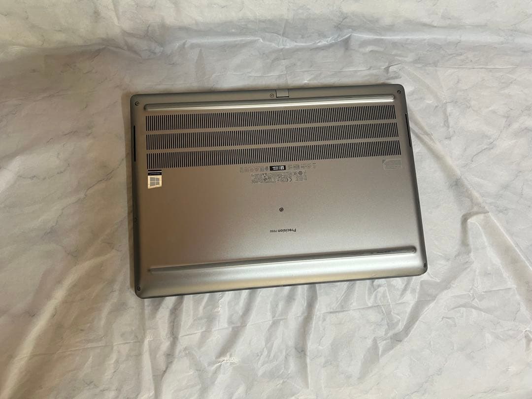 【美品】DELL Precision 7550 32GB 2TB ダン