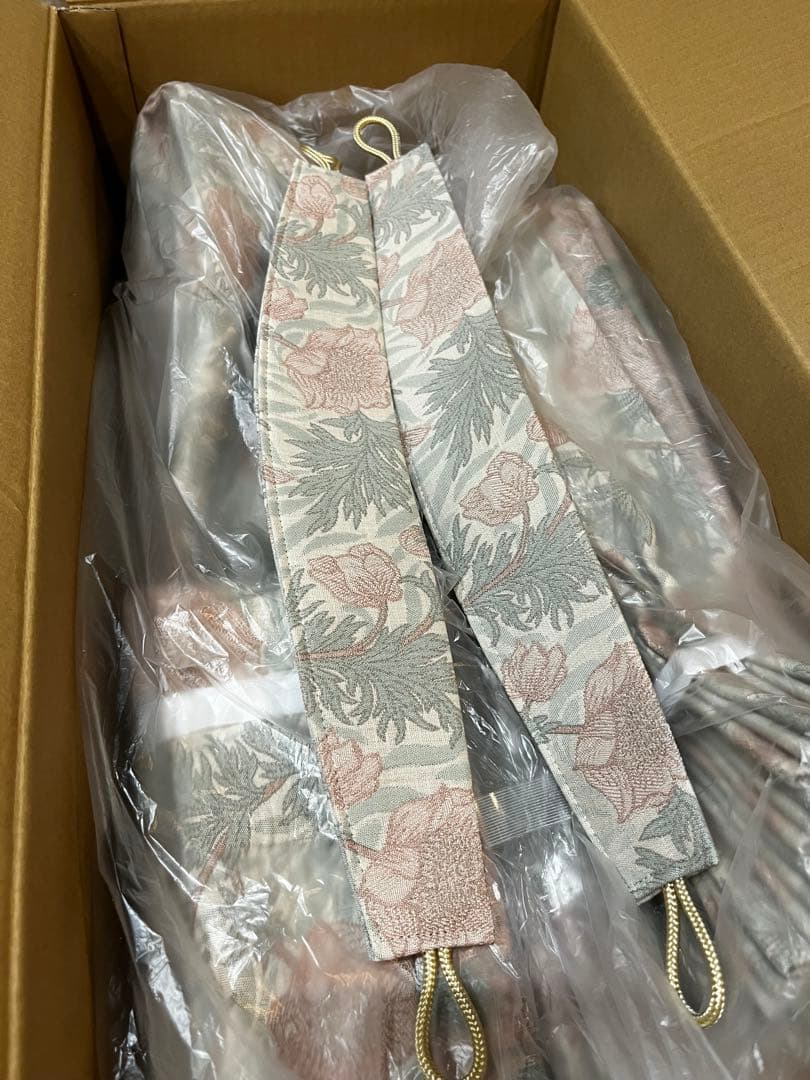 新品！アネモネ ウィリアムモリス　ドレープカーテン　両開　2.5倍ヒダ