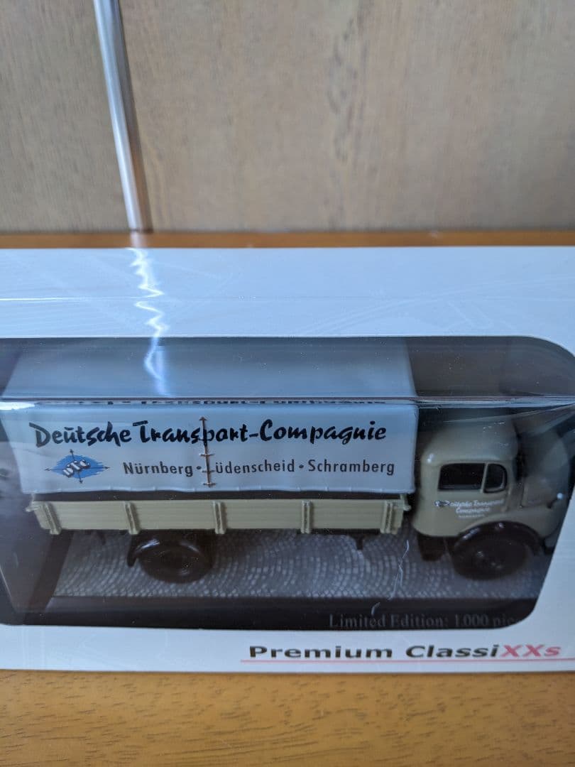 ミニカー EBBRO MERCEDES-BENZ L911 BOX TRUCK