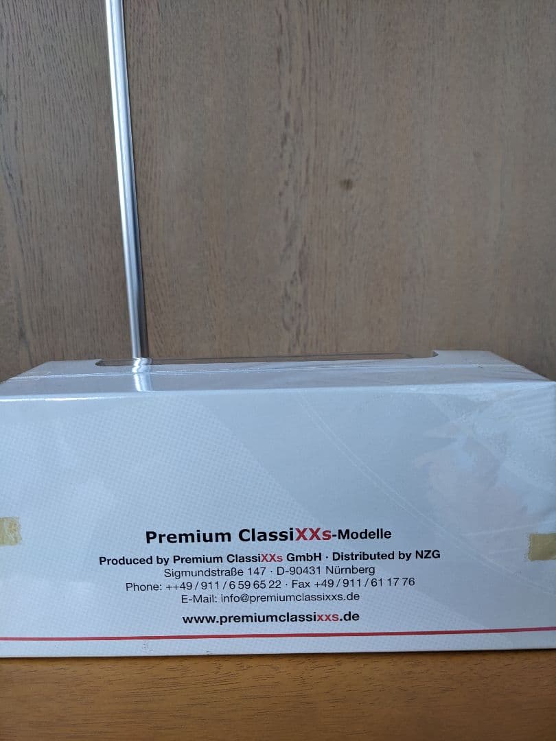 ミニカー EBBRO MERCEDES-BENZ L911 BOX TRUCK