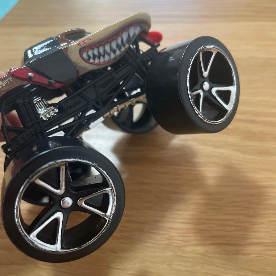 2010champion ホットウィール　モンスタートラック