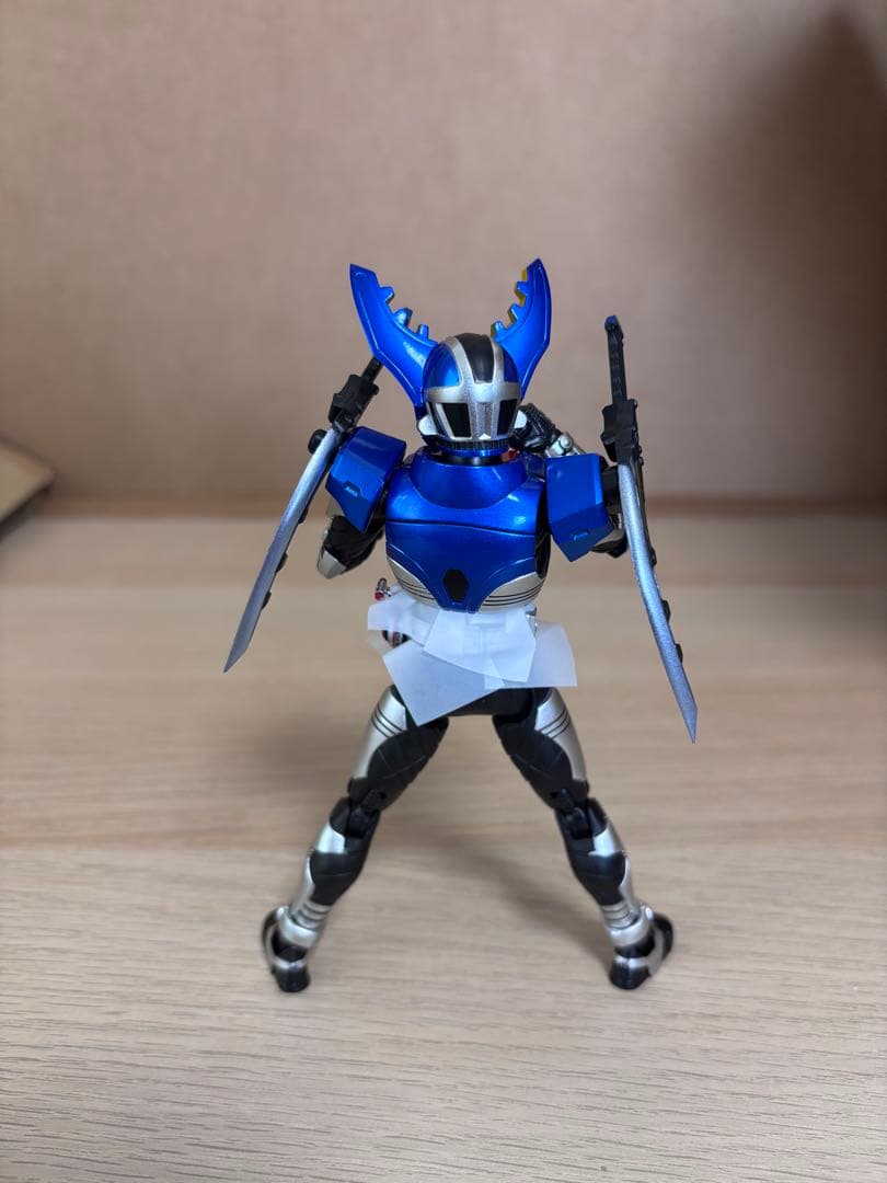 真骨彫　仮面ライダー　ガタック　ハイパーフォームs.h.figuarts