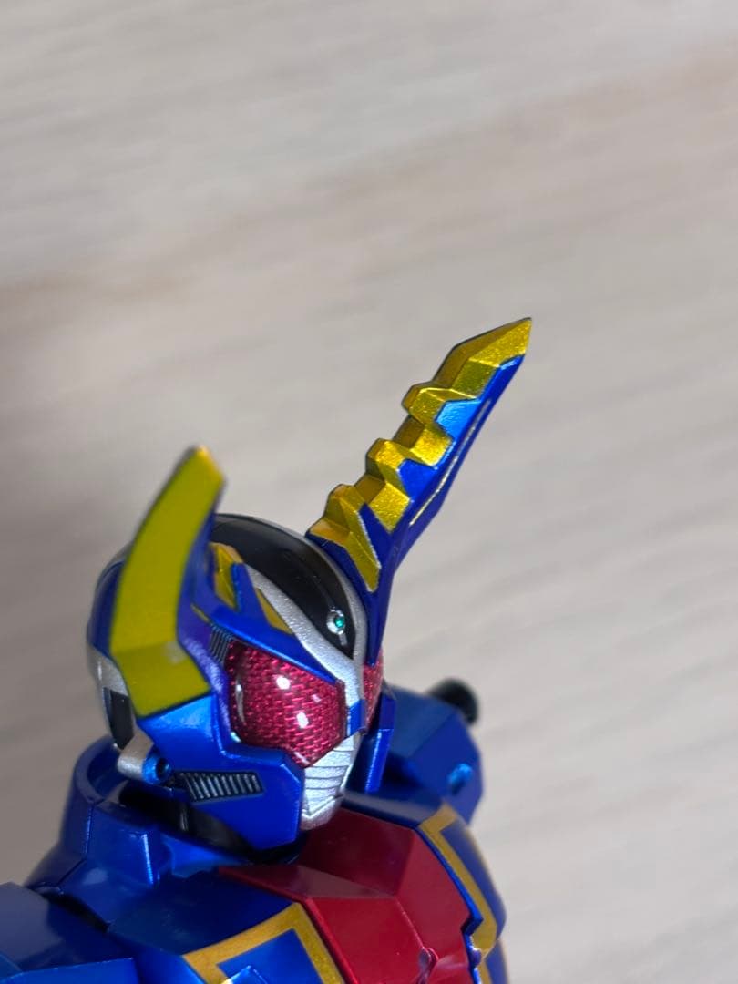 真骨彫　仮面ライダー　ガタック　ハイパーフォームs.h.figuarts