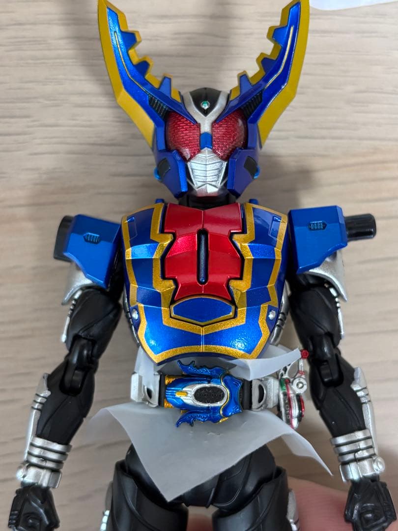 真骨彫　仮面ライダー　ガタック　ハイパーフォームs.h.figuarts