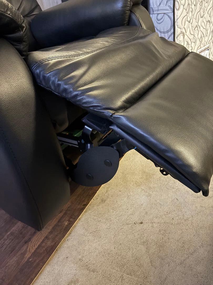 美品　ニトリ電動ソファ　nビリーバ3