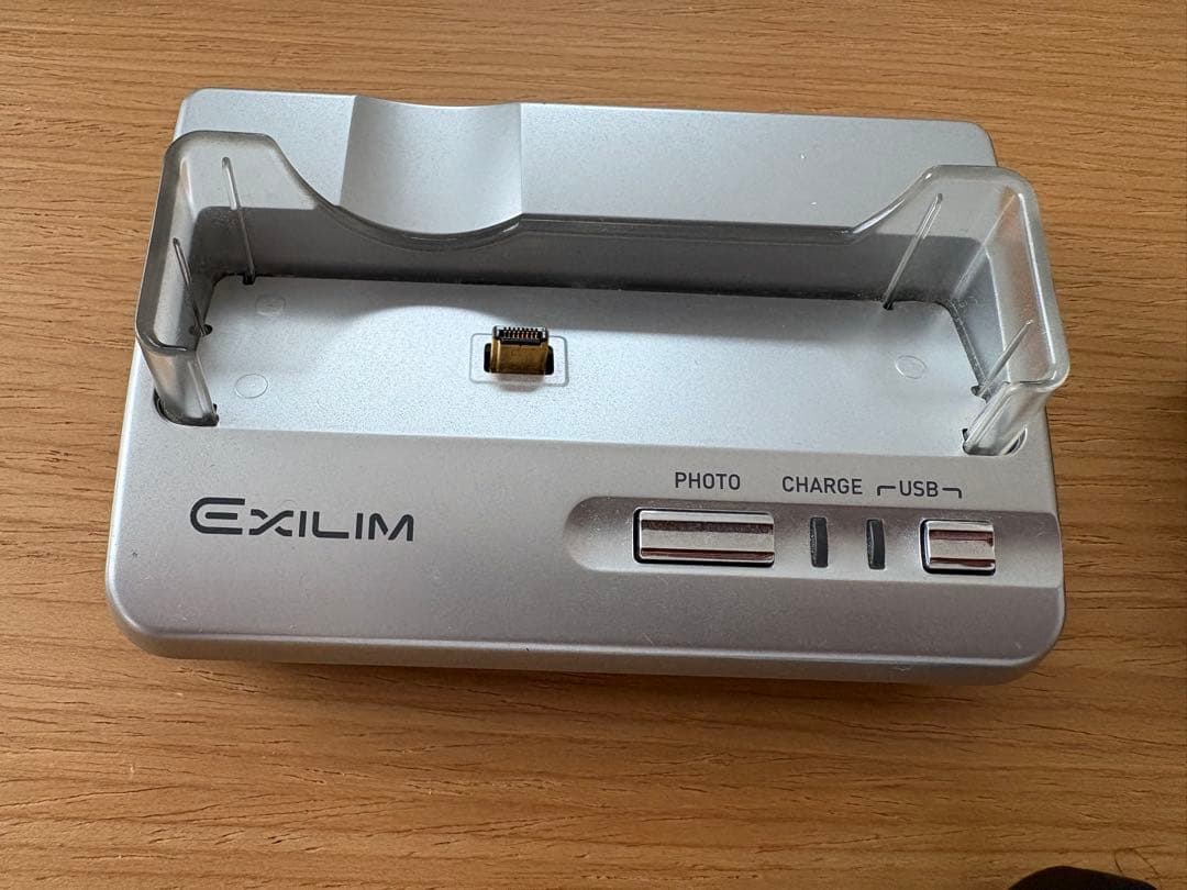 カシオ　コンパクトデジタルカメラEXILIM EX-Z55