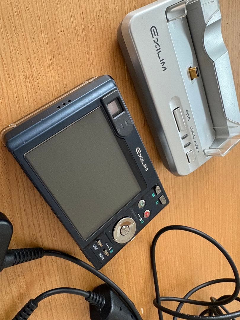 カシオ　コンパクトデジタルカメラEXILIM EX-Z55