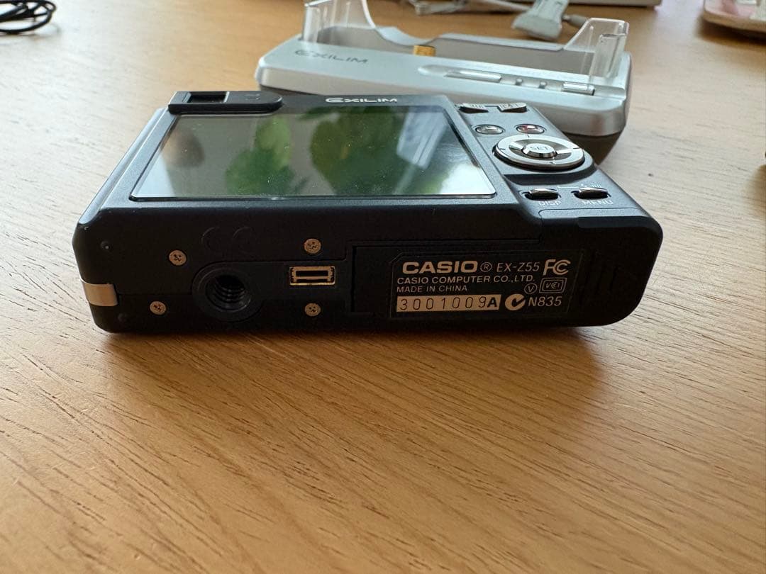 カシオ　コンパクトデジタルカメラEXILIM EX-Z55