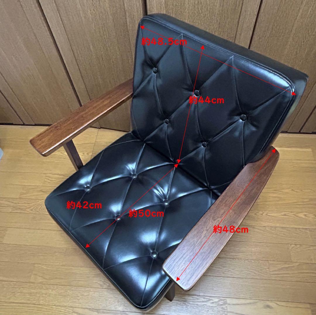 ①レトロデザイン　回転椅子　1人がけ　モダン アームチェア 合成皮革　黒　木製