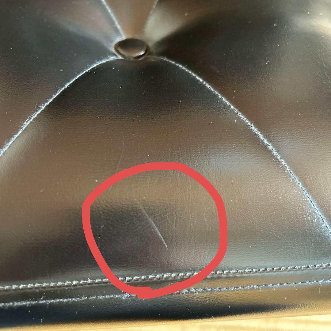 ①レトロデザイン　回転椅子　1人がけ　モダン アームチェア 合成皮革　黒　木製