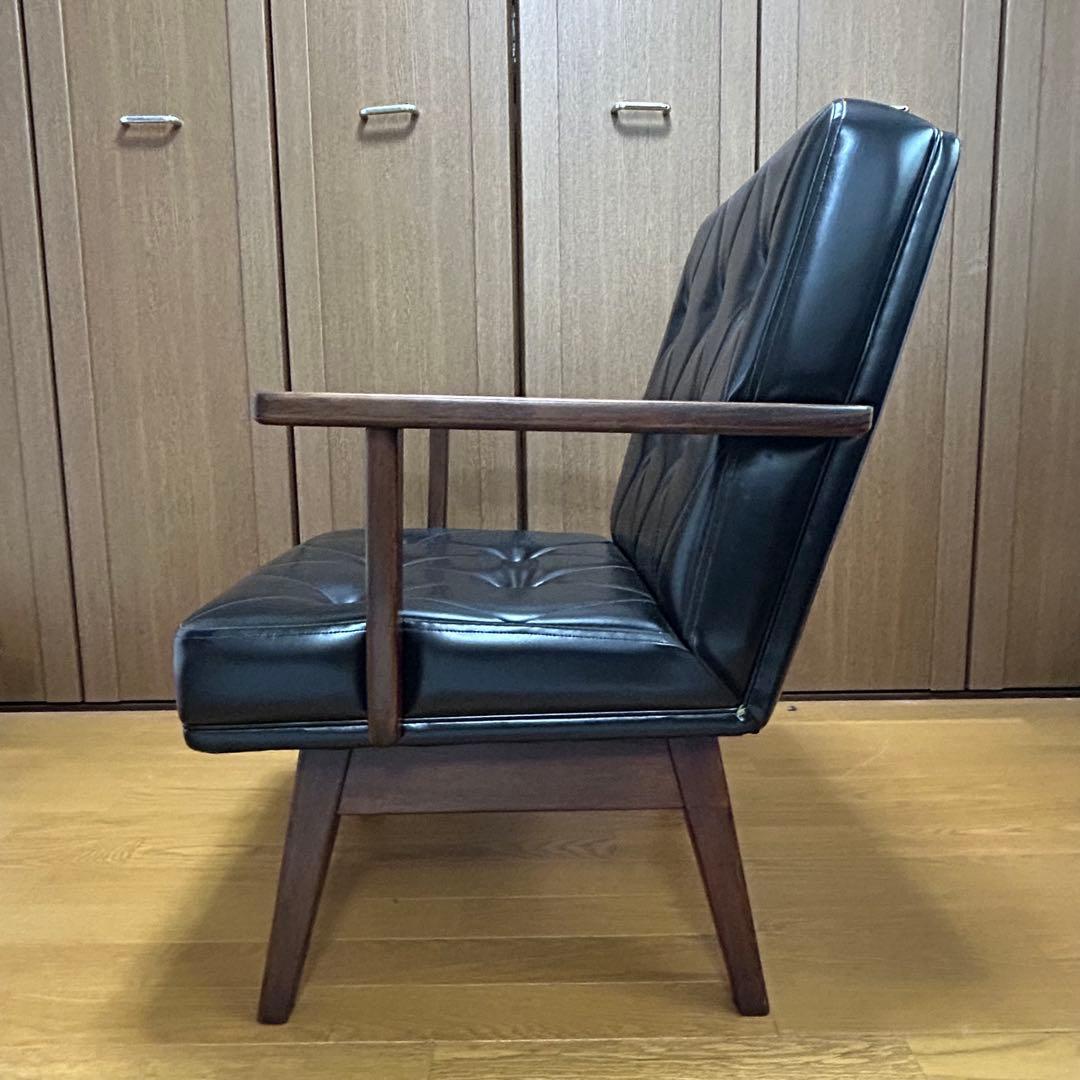 ①レトロデザイン　回転椅子　1人がけ　モダン アームチェア 合成皮革　黒　木製