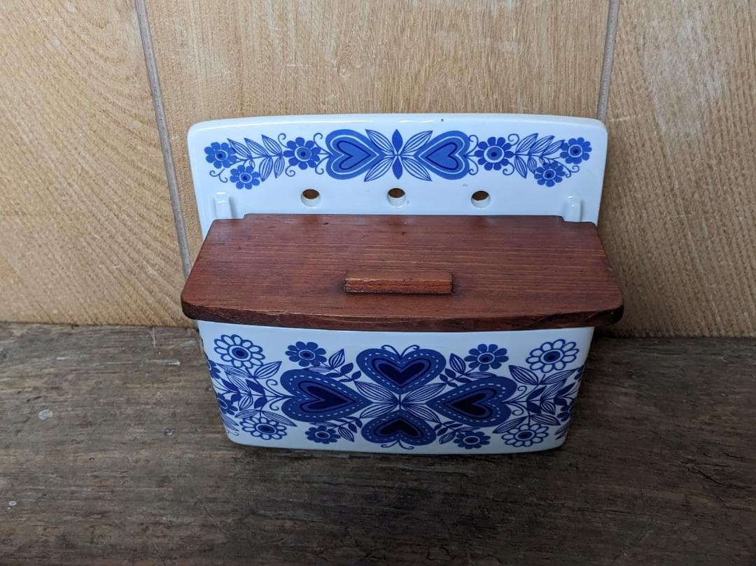 タイムセールan21　アラビアARABIA 塩ケース塩入　木の蓋 北欧ビンテージ