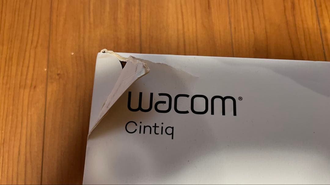 Wacom Cintiq 16 液晶ペンタブレット本体スタンド付き