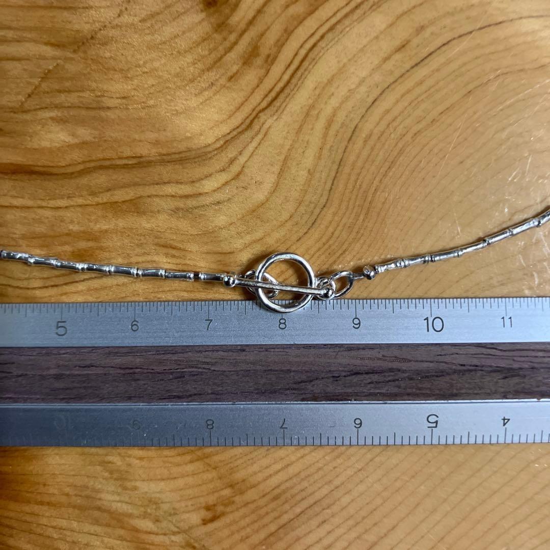 カレンシルバー　シンプルなハートトップ・ネックレス