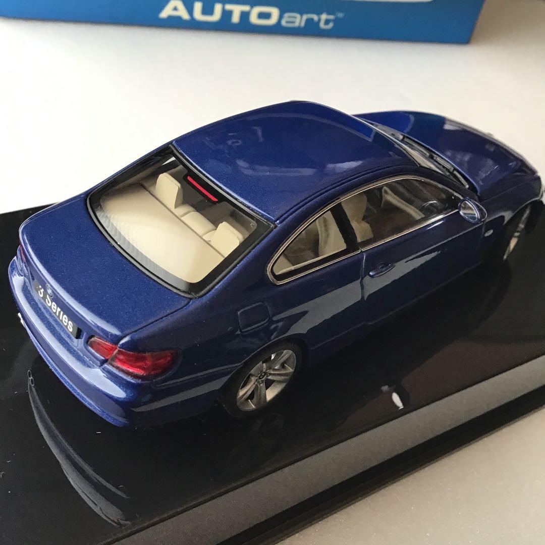 匿名発送AUTOart  3 Series coupe2005 1/43