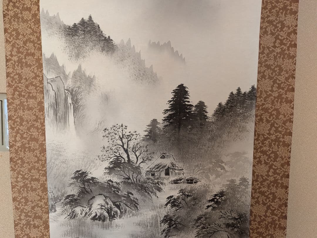 No.4　掛軸　水墨画　水墨山水　倉田稔　日本画　おもてなし　共箱