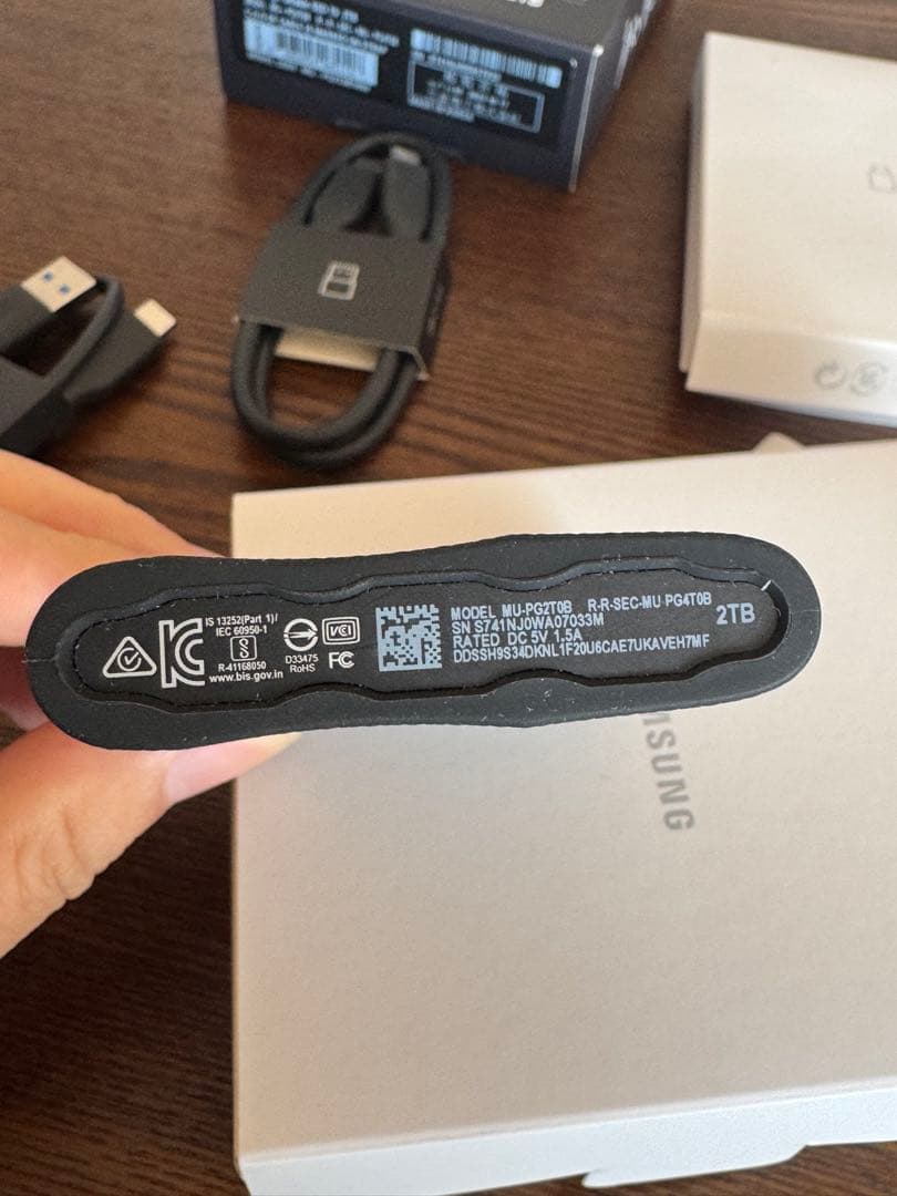 Samsung T9 2TB 外付けSSD 2,000MB/s