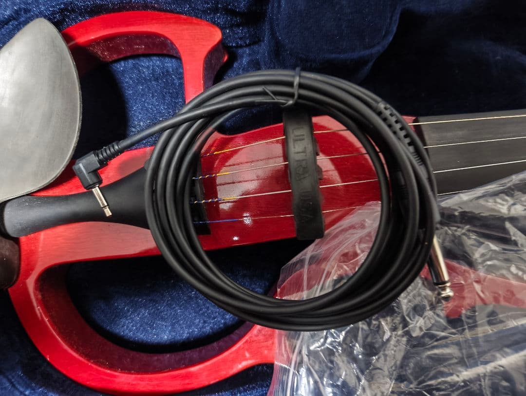 エレクトリックバイオリン