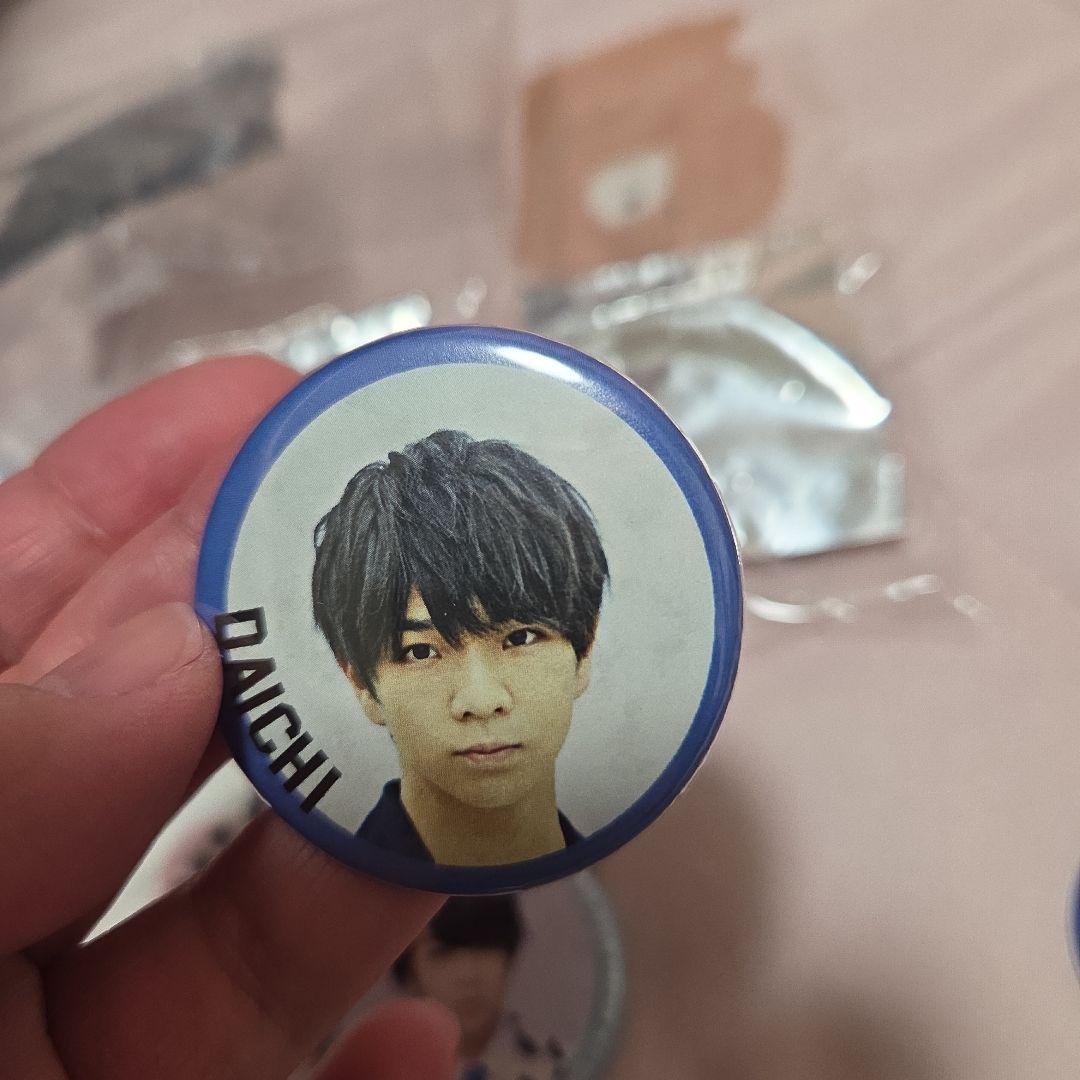 M!LK＊塩崎太智キーホルダー 、バッジなどセット