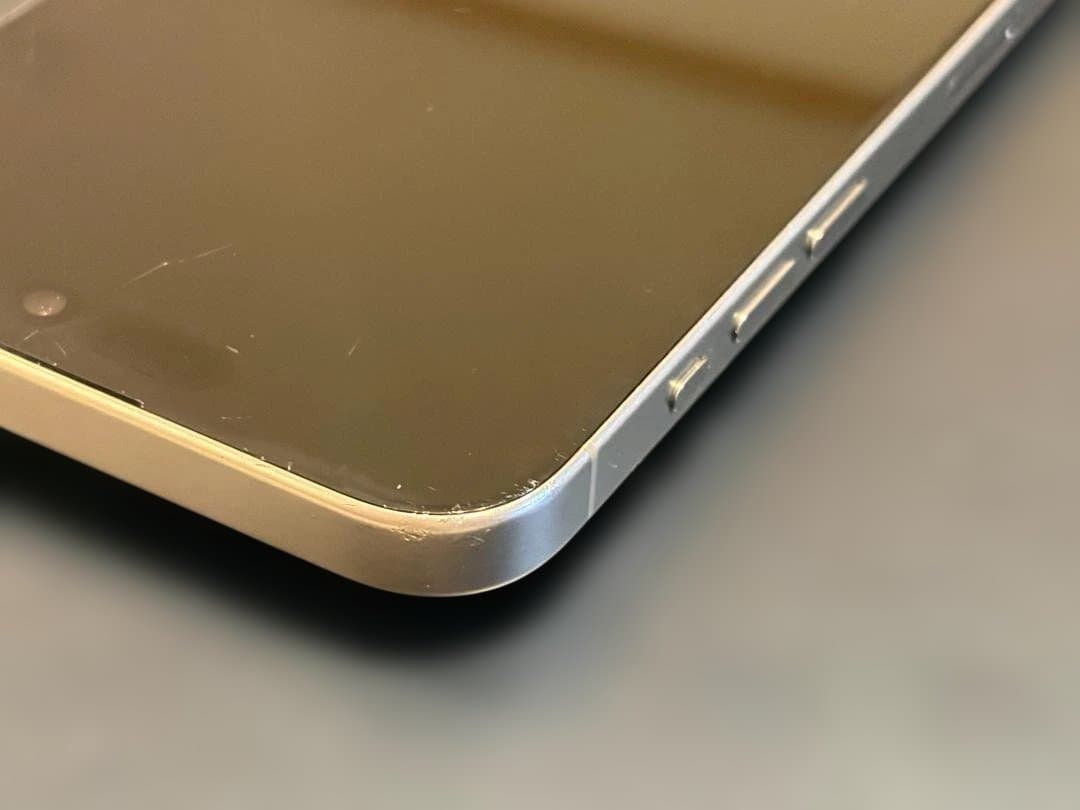 iPhone 15 Pro Max 256GB SIMフリー チタニウム