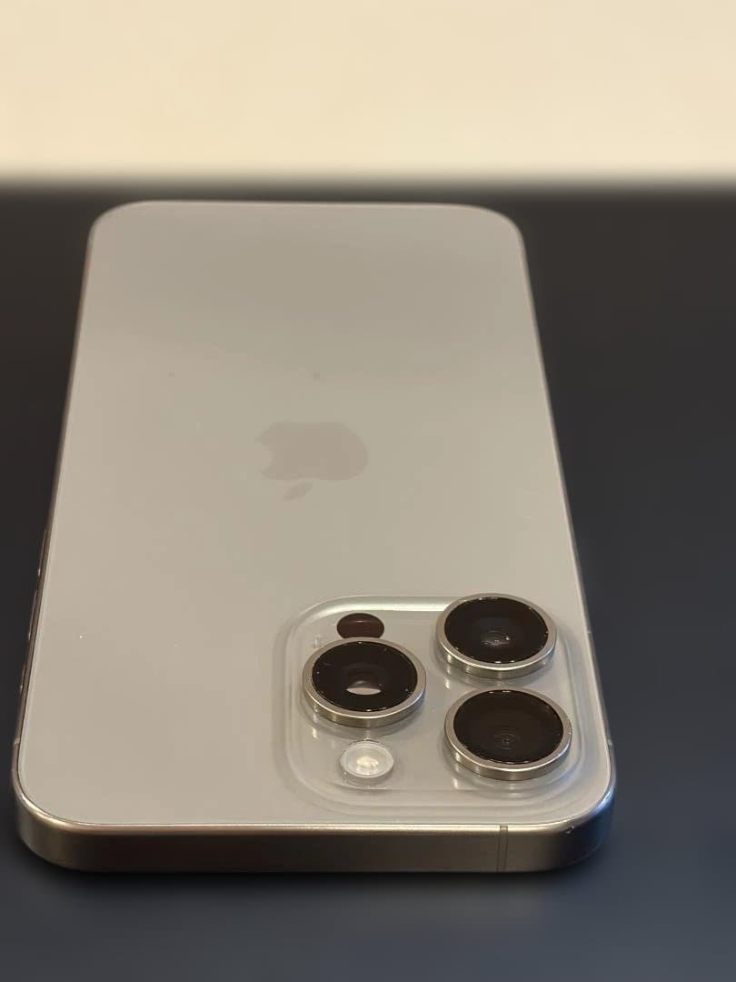 iPhone 15 Pro Max 256GB SIMフリー チタニウム