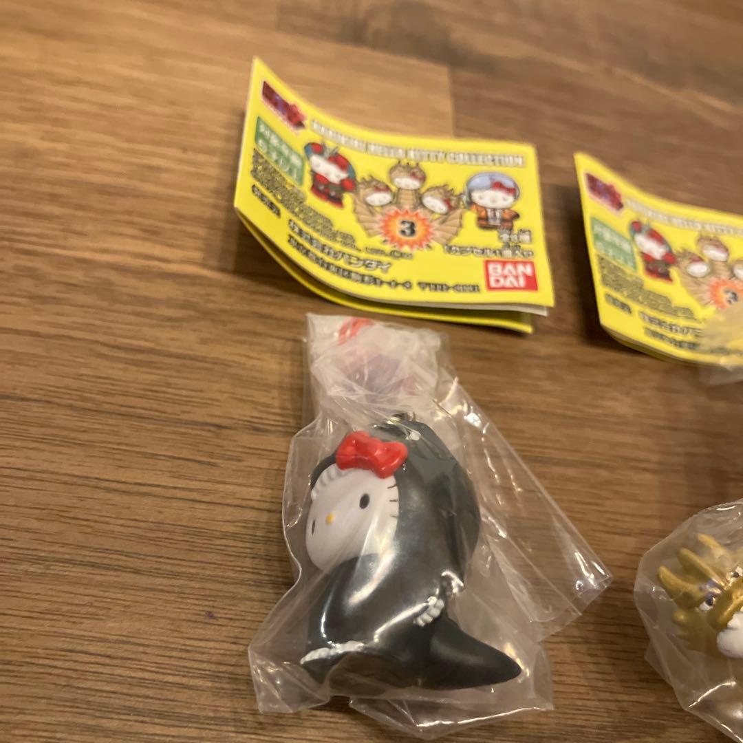 キティちゃんなりきりシリーズ　　ゴジラ&キングギドラ　ストラップ　新品未使用