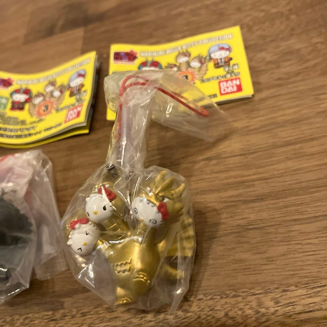 キティちゃんなりきりシリーズ　　ゴジラ&キングギドラ　ストラップ　新品未使用