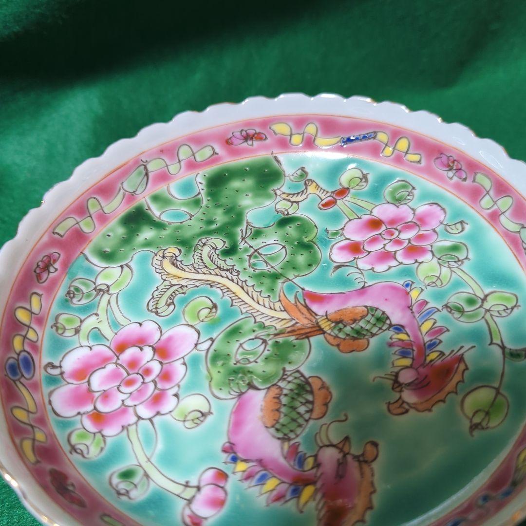 プラナカン 陶磁器 高脚皿 色鮮やかな花と龍