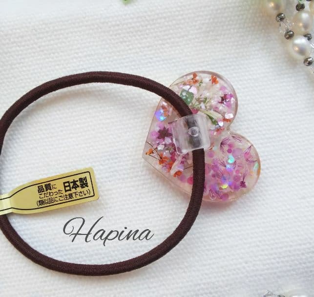 ひまわり畑のうさぎちゃんハートレジンヘアゴム