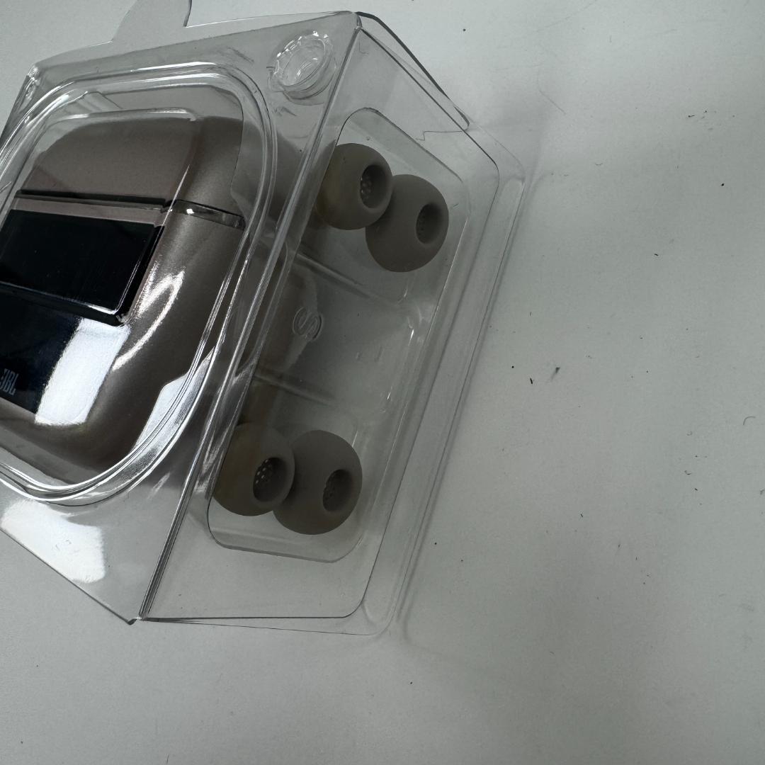 JBL TOUR PRO 3 ワイヤレスイヤホン ラテ