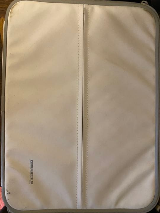 MacBook本体 MacBook Air (13-inch,Mid 2013)